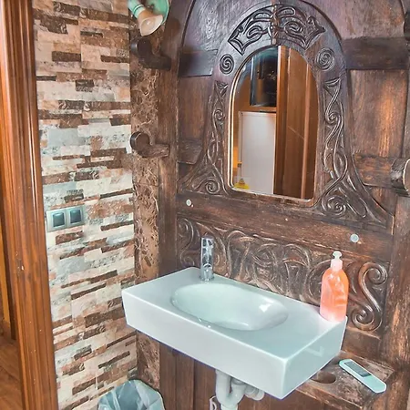 Luna Del Valle Nueva De Llanes