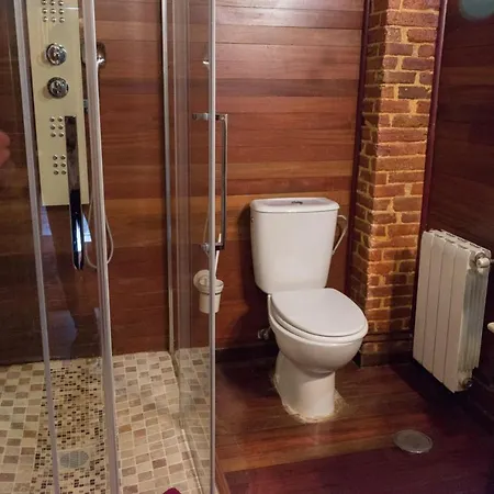 Luna Del Valle * Nueva De Llanes